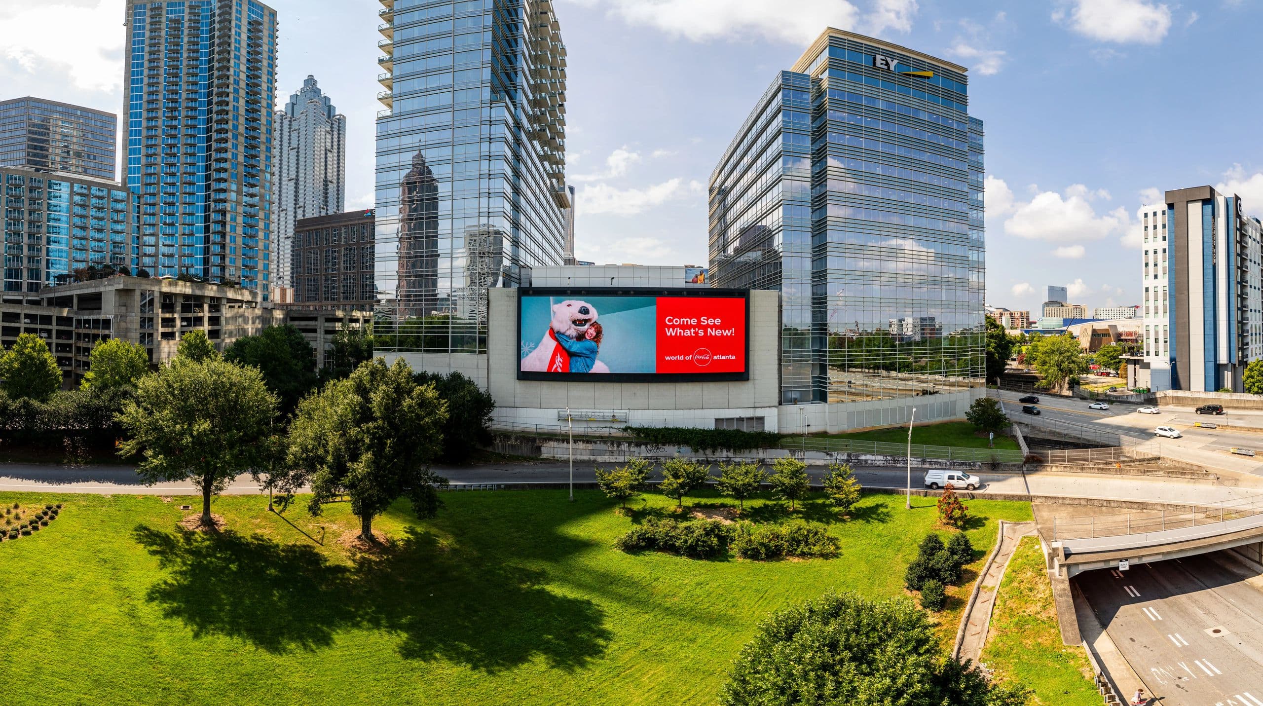 Digital out-of-home advertising network in urban cityscape